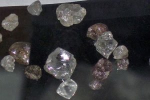diamants bruts